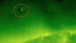 UFO SIGHTING NEAR ISTANBUL AIRPORT AND MORE!