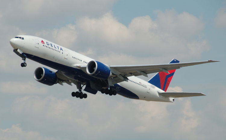 PILOTS OF DELTA FLIGHT LAND AT WRONG BASE