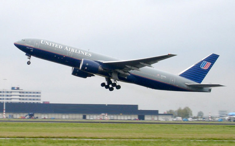 United Airlines Bound for Chicago Makes Emergency Landing at Edinburgh