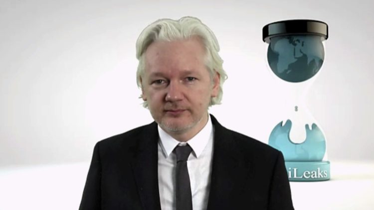 Julian Assange Arrest Warrant Ruled Valid By Judge
