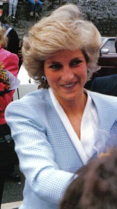 Princess Diana Letter To Be Auctioned For £600