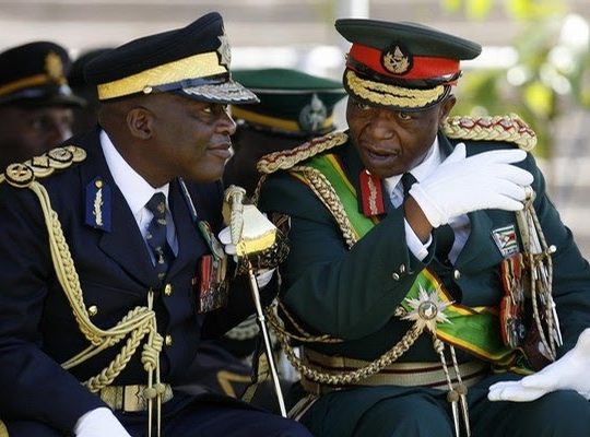 Mugabe Meets With Army Officials As Transitional Government Underway