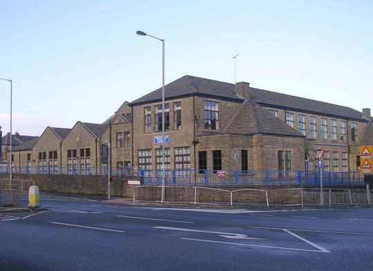 Marshfield Primary School Close After Mice Discovered In Class