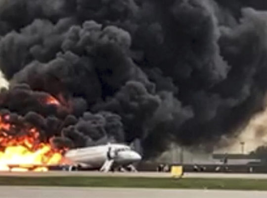 Russian Investigators Examine Pilot Error After Lightning Allegedly Killed 41