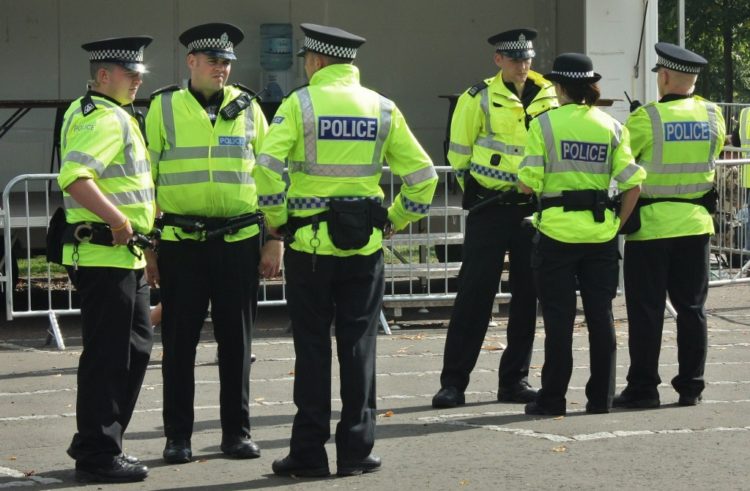 Why Police Officers In Uk Schools Is A Good Idea