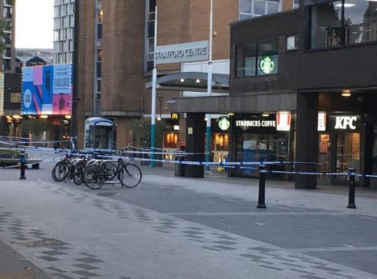 Met Police Hunting Down Murder Of School Boy Outside Shopping Centre