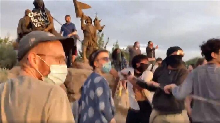 New Mexico Shooting After Protesters Try To Pull Down Statue