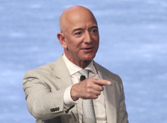 Amazon Founder Jeff Bezos Is World Richest Man With $197m Fortune