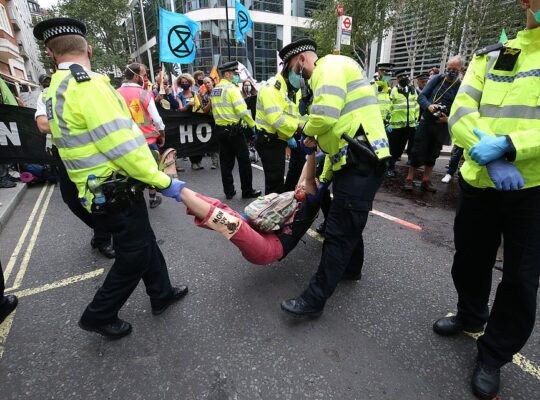 British Police Arrest 160 Extinction Rebellion Protesters