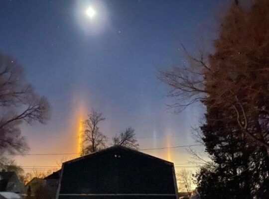 Photographs Of Light Pillars Resembling Ufos Spotted In U.S Skies
