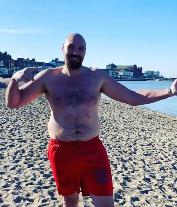 Tyson Fury Shows Off Amazing Shape Ahead Of Joshua Summer Challenge