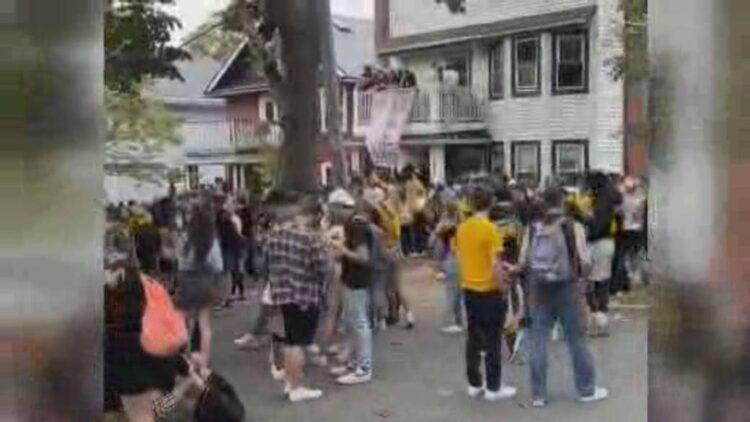 Canadian Uni Students Arrested For Drunken Parties And Breaches Of Covid-19 Rules