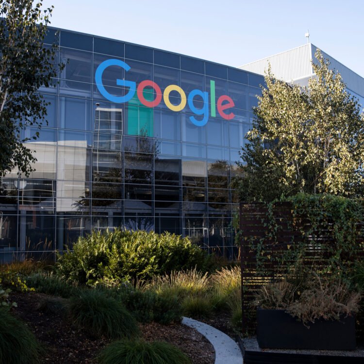 UK Supreme Court Blocks Mass Legal Action Against Google