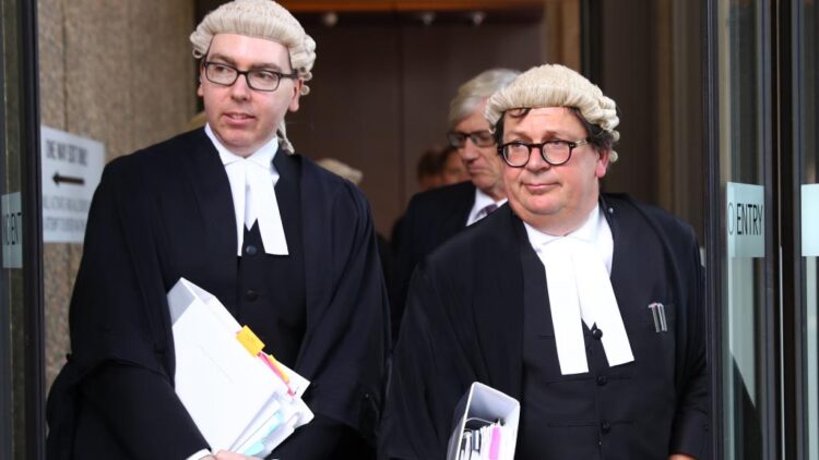 One In Six Barristers Want To Leave Profession Due To Unpredictable Working Hours