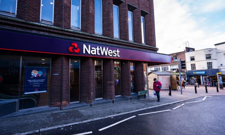 Natwest Bank Buys Back £1.2Bn Shares From UK Government