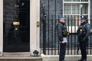Police Have Started To Dish Out £50 Fines To Ministers For Attending Downing Street Parties