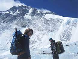 Impressive Teenager Becomes Youngest Australian To Climb Mount Everest