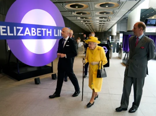 Queen’s Pleasant Surprise Visit To Paddington Station To See New Elizabeth Line
