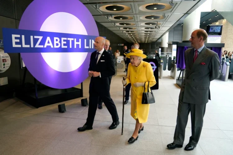 Queen’s Pleasant Surprise Visit To Paddington Station To See New Elizabeth Line