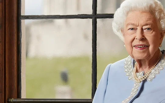 Queen Shares Portrait And  Delivers Special Message To British Public