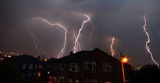 Thunderstorms And Flood Warning Issues In Uk To End Heat Wave