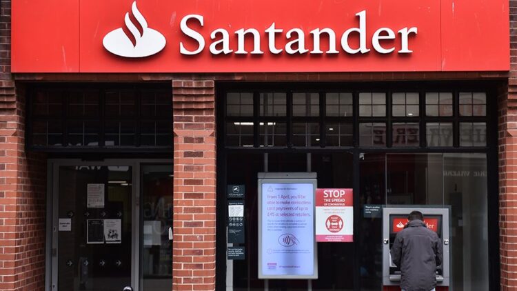 Satander Fined £108K Over Serious Money Laundering Failings