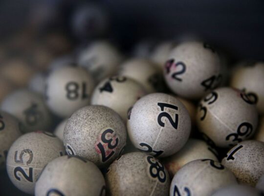 Washington Man Scoops $754  In Powerful U.S Lottery Jackpot