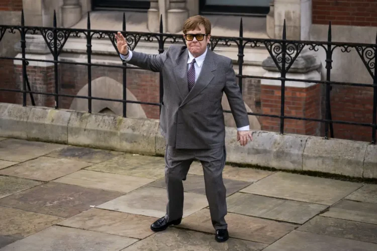 Daily Mail Publishers Call For Sir Elton John And High Profile Litigants Suit To Be Dismissed