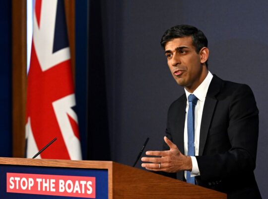 Mps And Academics Write To Rishi Sunak To Withdraw Uk Illegal Migration Bill