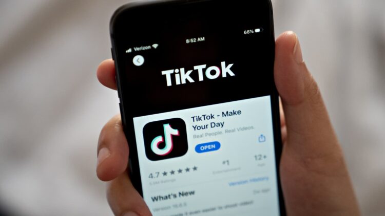 Chinese  Social Media Tiktok On Phones And Devices Issued To Government Ministers