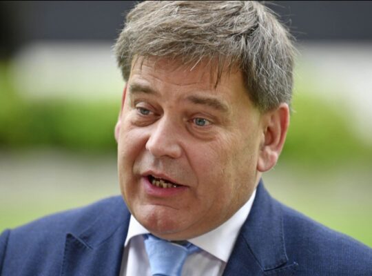 Conservative Party Expels Mp Andrew Bridgen For Comparing Covid-19 Vaccines With Holocaust