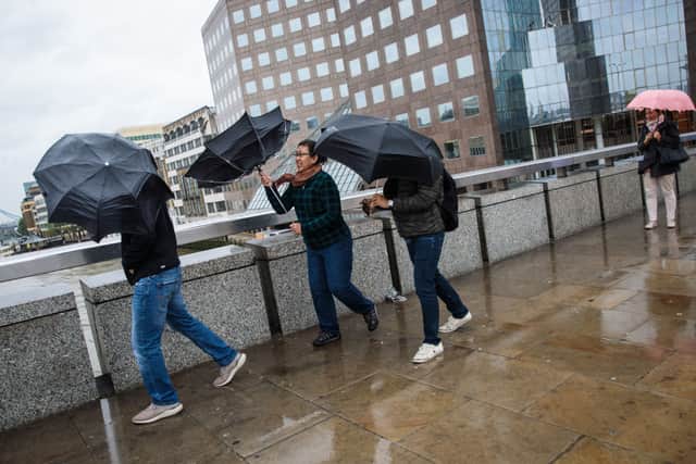 Met Predicts heavy Gales And Downpours