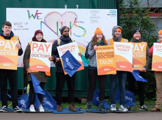 Thousands Of Junior Doctors  In UK Strike Over Pay In Fifth Walkout