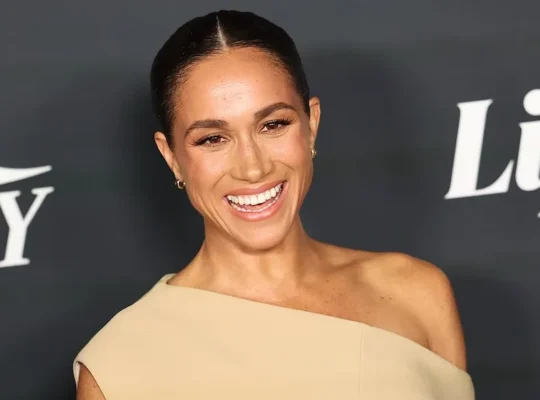 Meghan Markle Graces Red Carpet In Los Angelis Variety Power Of Women Event