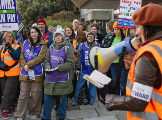 Social Workers In Brighton And Hove Strike Over Pay