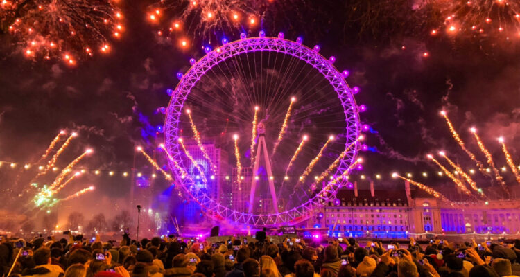 New Year’s Eve Revelers Gather In Cold To Celebrate 2024 In London For Everyone Celebrations