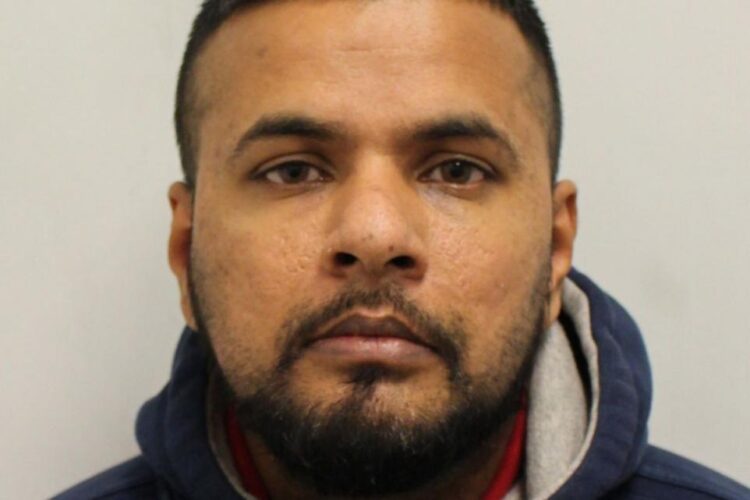 Jail For Foolish Paedophile Who Raped Teenager After Giving Snapchat Handle