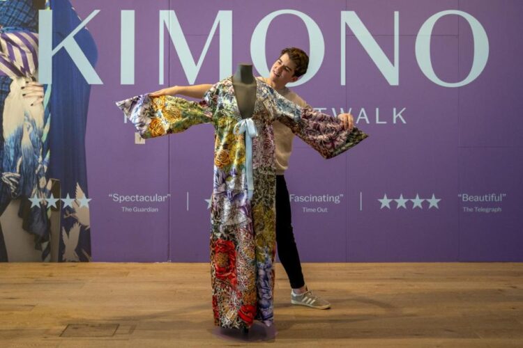 Specially Commissioned Kimono Created For Taylor Swift