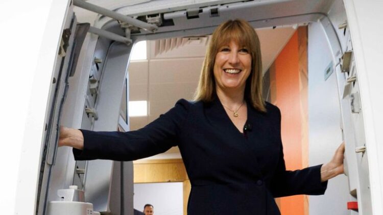 Rachel Reeves Urged to Switch National Insurance for Income Tax