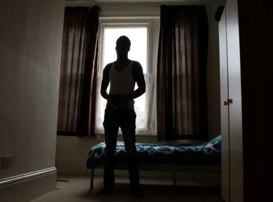 ‘Profits at a Price’ while UK Asylum Hotel Conditions Blamed for Children’s Health Crisis