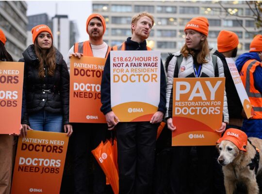 Fresh Offer from Government Could Be Last Chance to Avert Doctors’ Strike