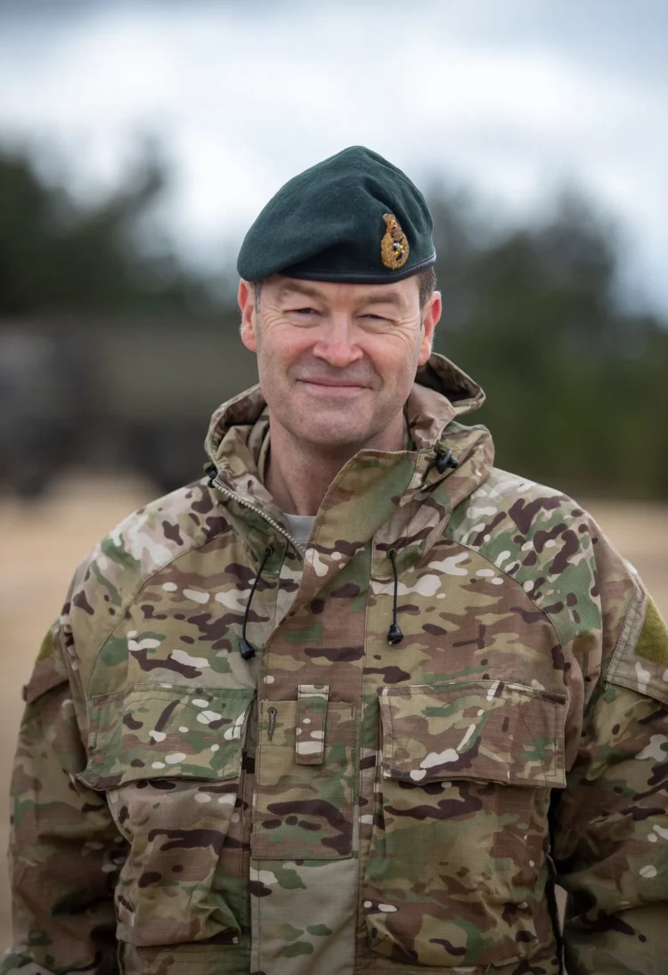 Army chief says UK sons and daughters should prepare for war