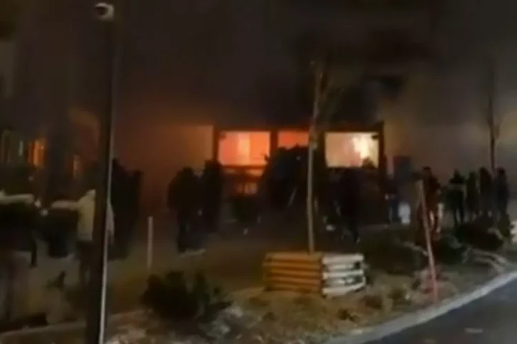 Fire breaks out in Swiss Ski resort bar leaving multiple dead