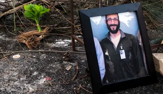 Protests Erupt After Minneapolis Federal Agents Kill ICU Nurse Alex Pretti as Governor Demands Thorough Investigation