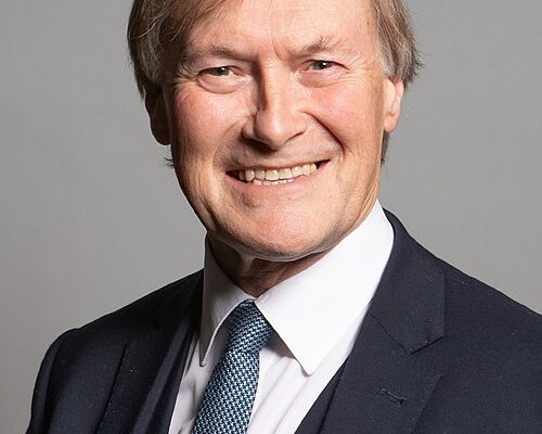 Widow and daughter of Murdered Mp to meet Home Secretary to search for answers