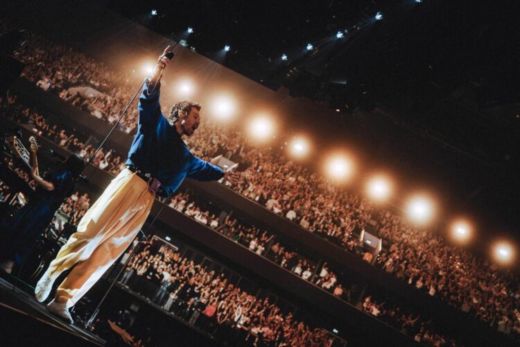 Harry Styles Takes Netflix by Storm As One Night in Manchester Concert Special Debuts Worldwide