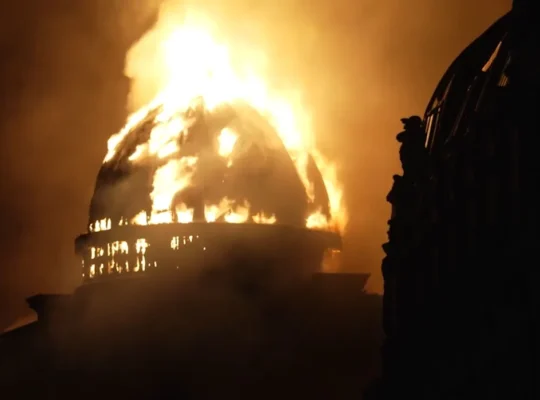 Glasgow Central Blaze Shuts Scotland’s Busiest Station Triggering Widespread Rail Chaos
