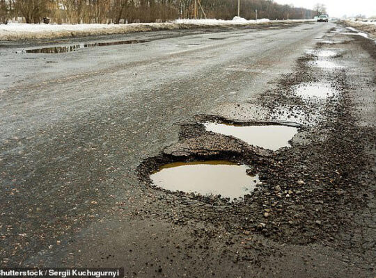 Rain-Filled Puddles Trigger Surge in Pothole Damage for Drivers
