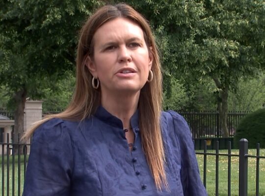  How a Restaurant Encounter Became A Political Test for Sarah Huckabee Sander