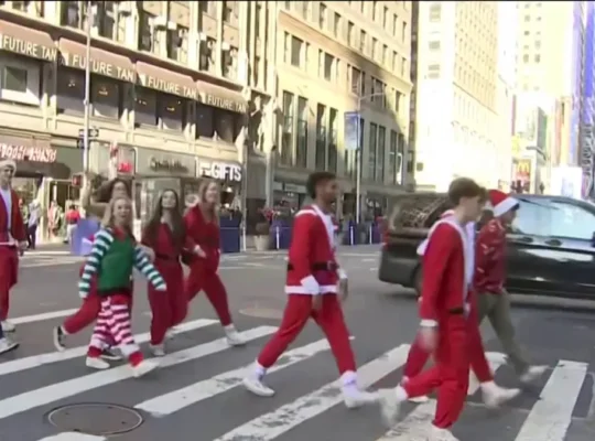 NYC SantaCon Charity Fundraiser Was More “Con” Than Claus, Authorities Say